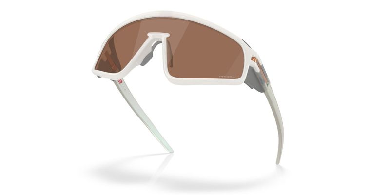 Oakley Latch™ Panel Seek Collection